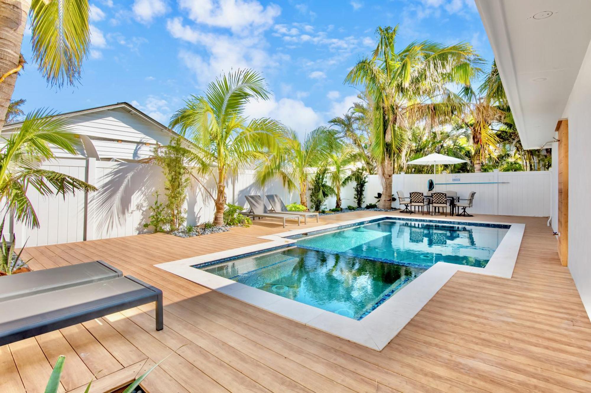 Captain's Quarters At Anna Maria Island * Bradenton Beach