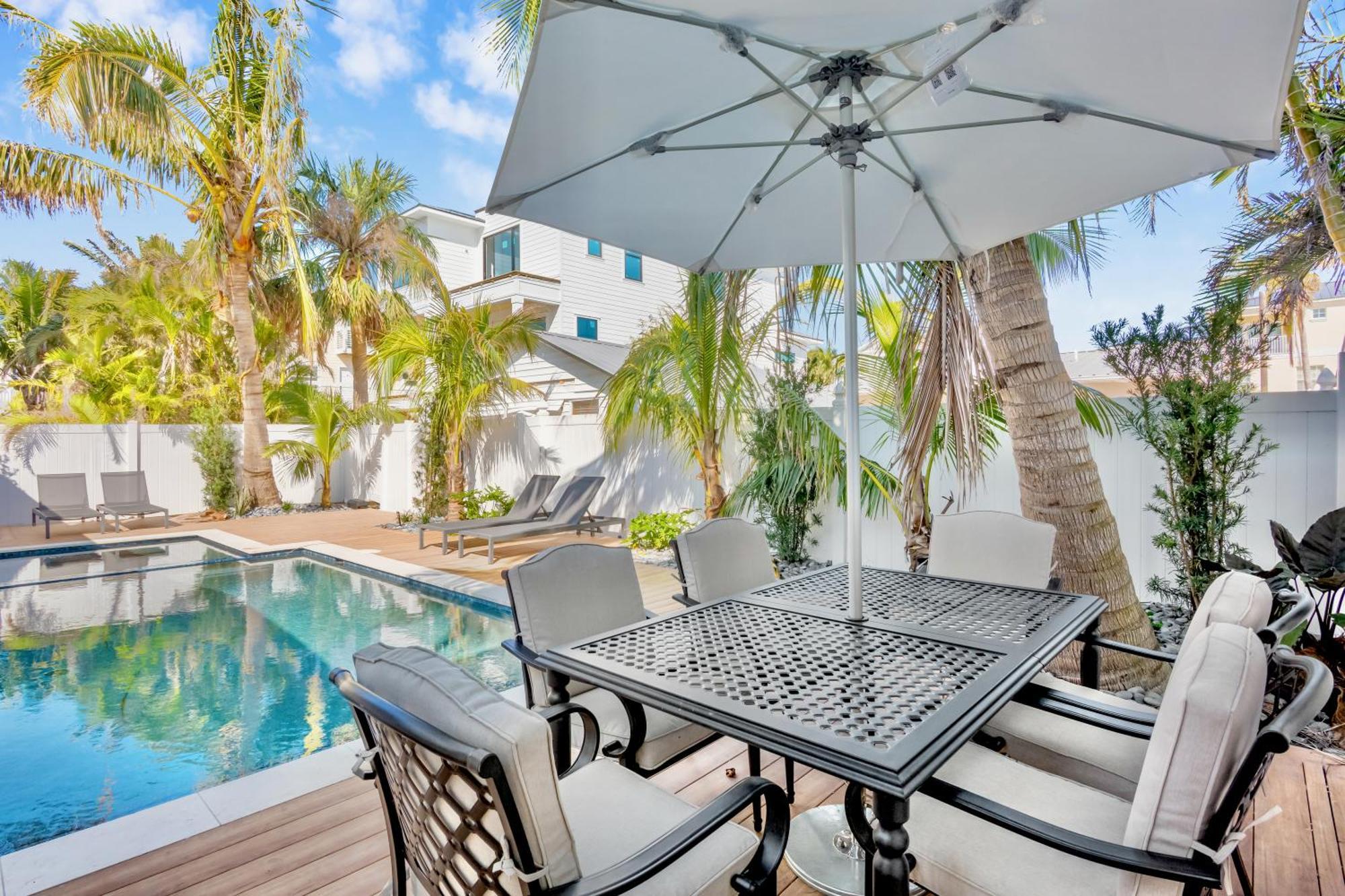 Captain's Quarters At Anna Maria Island Villa *